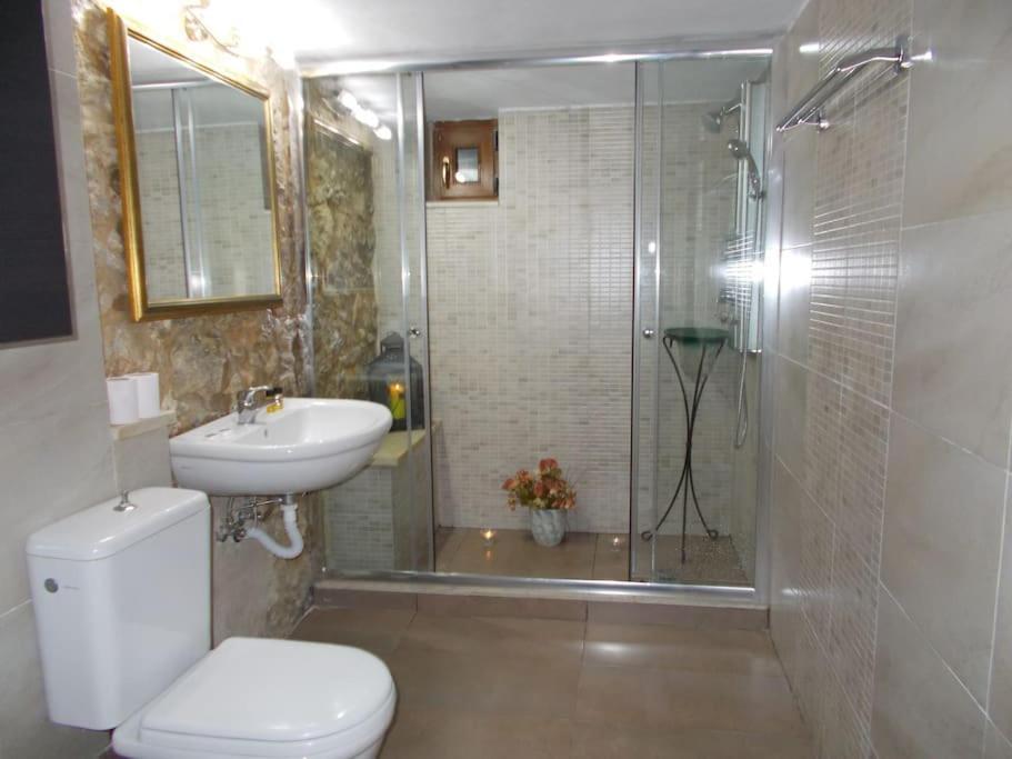 Villa Sofita With Tzakouzi Maroulás Exteriér fotografie