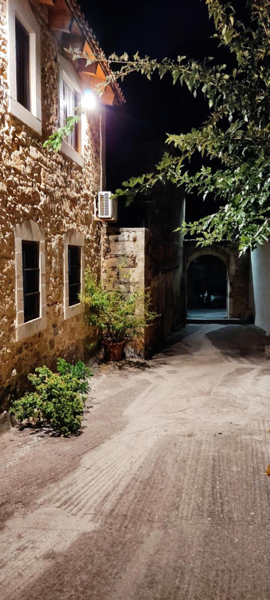 Villa Sofita With Tzakouzi Maroulás Exteriér fotografie